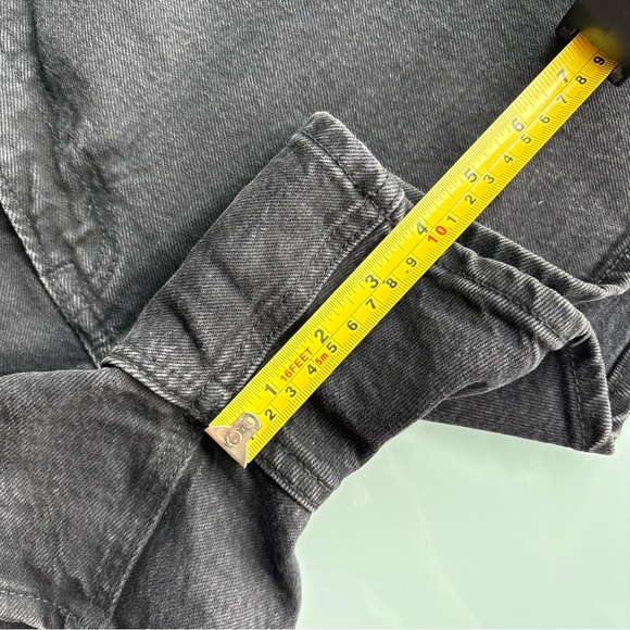 A&F Curve Love Mid Rise A-Line Denim Shorts - Washed Black - Worn Once! - Picture 5 of 8